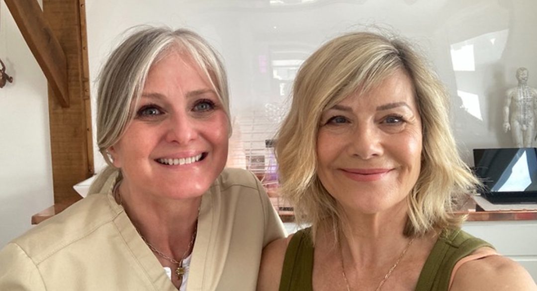 Marie Reynolds and Glynis Barber