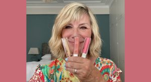 Peptide Treatment Lip Glosses with Glynis
