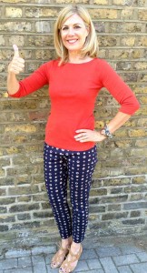 glynis-red-top-blue-white-trousers-01